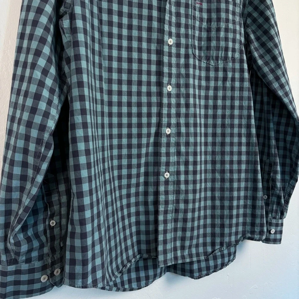 Urban Outfitters Hawkins Gingham Shirt XL Cotton Crisp Preppy‎ Lightweight Clean